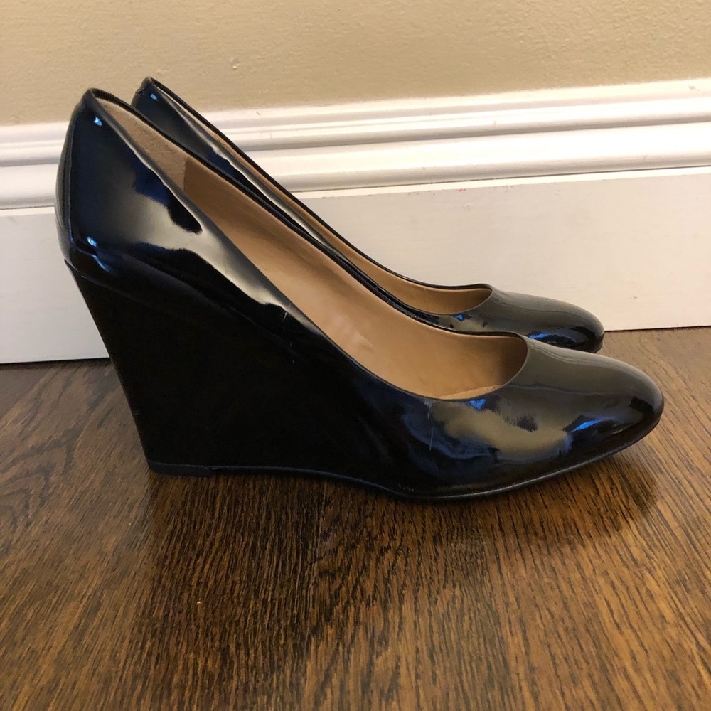 BR Banana Republic Black Patent Leather Wedge